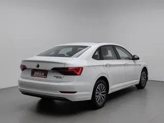 Volkswagen Sagitar 2020 купить из Китая, цена 1 231 000 ₽ — Suifenhe Auto