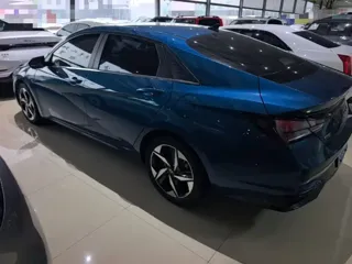 Hyundai Elantra 2021 купить из Китая, цена 1 446 000 ₽ — Suifenhe Auto