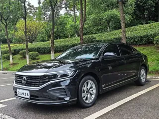Volkswagen Passat 2023 купить из Китая, цена 1 640 000 ₽ — Suifenhe Auto
