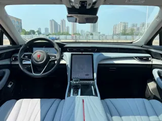 Hongqi H5 PHEV 2025 купить из Китая, цена 3 400 000 ₽ — Suifenhe Auto