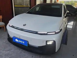Leapmotor B01 2025 купить из Китая, цена 2 927 000 ₽ — Suifenhe Auto