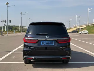Honda Odyssey 2024 купить из Китая, цена 4 821 000 ₽ — Suifenhe Auto