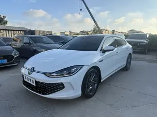 Volkswagen Lamando 2024 купить из Китая, цена 2 026 000 ₽ — Suifenhe Auto