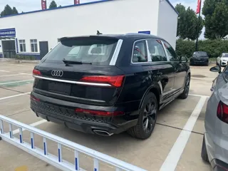 Audi Q7 2026 купить из Китая, цена 11 963 000 ₽ — Suifenhe Auto