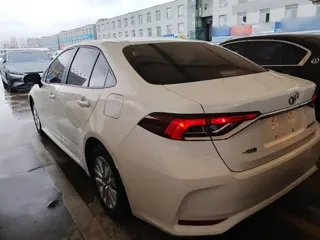 Toyota Corolla 2022 купить из Китая, цена 1 342 000 ₽ — Suifenhe Auto
