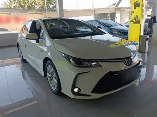 Toyota Corolla 2023 купить из Китая, цена 1 686 000 ₽ — Suifenhe Auto