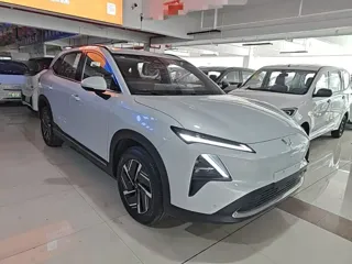 Wuling Starlight S 2025 купить из Китая, цена 3 076 000 ₽ — Suifenhe Auto