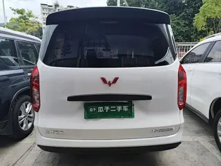 Wuling Hongguang EV 2025 купить из Китая, цена 1 317 000 ₽ — Suifenhe Auto