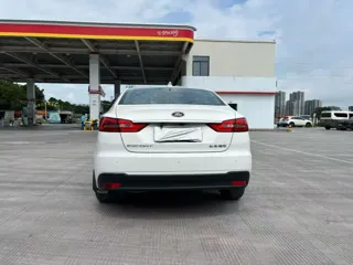 Ford Escort 2019 купить из Китая, цена 1 062 000 ₽ — Suifenhe Auto