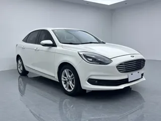 Ford Escort 2019 купить из Китая, цена 1 079 000 ₽ — Suifenhe Auto