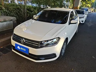 Volkswagen Santana 2023 купить из Китая, цена 1 006 000 ₽ — Suifenhe Auto