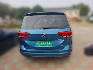 Volkswagen Touran 2018 купить из Китая, цена 1 435 000 ₽ — Suifenhe Auto
