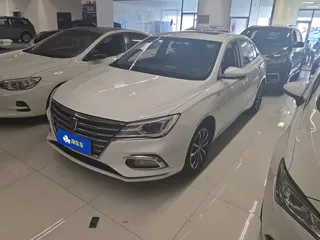 Roewe i5 2020 купить из Китая, цена 1 106 000 ₽ — Suifenhe Auto