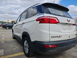 Wuling Hongguang S3 2017 купить из Китая, цена 1 051 000 ₽ — Suifenhe Auto