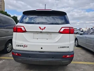 Wuling Hongguang S3 2017 купить из Китая, цена 1 051 000 ₽ — Suifenhe Auto