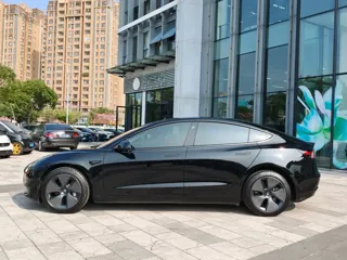 Tesla Model 3 2023 купить из Китая, цена 4 887 000 ₽ — Suifenhe Auto