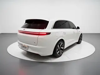 Li L7 2023 купить из Китая, цена 6 926 000 ₽ — Suifenhe Auto