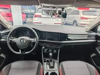 Volkswagen Bora 2020 купить из Китая, цена 1 182 000 ₽ — Suifenhe Auto