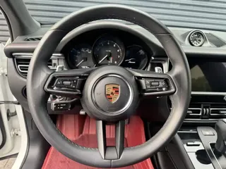 Porsche Macan 2023 купить из Китая, цена 6 996 000 ₽ — Suifenhe Auto