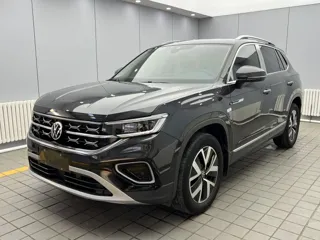 Volkswagen Tayron 2023 купить из Китая, цена 2 628 000 ₽ — Suifenhe Auto