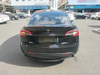 Tesla Model Y 2023 купить из Китая, цена 4 810 000 ₽ — Suifenhe Auto