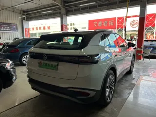 Volkswagen ID.4 X 2024 купить из Китая, цена 3 437 000 ₽ — Suifenhe Auto