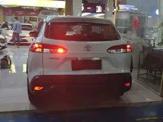 Toyota Frontlander 2023 купить из Китая, цена 3 253 000 ₽ — Suifenhe Auto