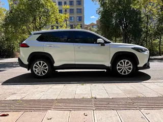 Toyota Frontlander 2023 купить из Китая, цена 3 175 000 ₽ — Suifenhe Auto