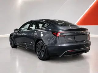 Tesla Model 3 2024 купить из Китая, цена 4 765 000 ₽ — Suifenhe Auto