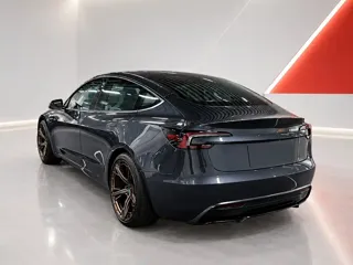 Tesla Model 3 2024 купить из Китая, цена 7 001 000 ₽ — Suifenhe Auto