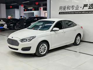 Ford Escort 2021 купить из Китая, цена 1 211 000 ₽ — Suifenhe Auto