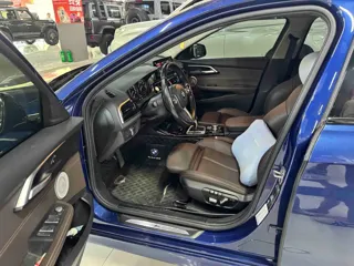 BMW 1 Series 2022 купить из Китая, цена 1 582 000 ₽ — Suifenhe Auto