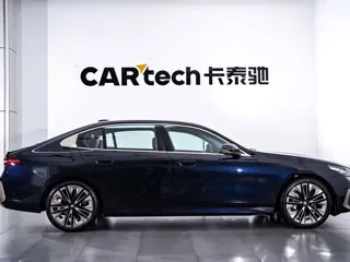 BMW 5 Series 2025 купить из Китая, цена 7 596 000 ₽ — Suifenhe Auto