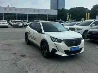 Peugeot 2008 2022 купить из Китая, цена 1 287 000 ₽ — Suifenhe Auto