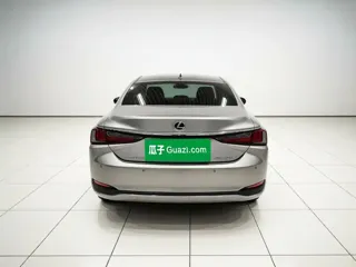 Lexus ES 2024 купить из Китая, цена 4 297 000 ₽ — Suifenhe Auto