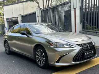 Lexus ES 2024 купить из Китая, цена 4 394 000 ₽ — Suifenhe Auto
