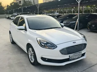 Ford Escort 2021 купить из Китая, цена 1 261 000 ₽ — Suifenhe Auto