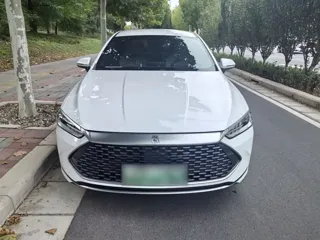 BYD Qin Plus 2024 купить из Китая, цена 2 451 000 ₽ — Suifenhe Auto