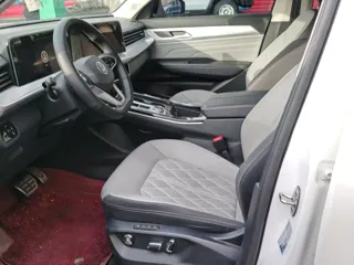 Volkswagen Tavendor 2024 купить из Китая, цена 4 548 000 ₽ — Suifenhe Auto