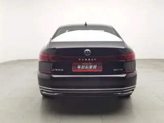 Volkswagen Passat 2024 купить из Китая, цена 3 803 000 ₽ — Suifenhe Auto