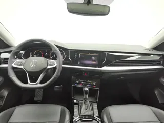 Volkswagen Passat 2024 купить из Китая, цена 3 803 000 ₽ — Suifenhe Auto