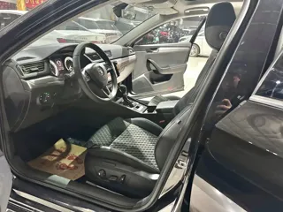 Skoda Superb 2018 купить из Китая, цена 1 325 000 ₽ — Suifenhe Auto