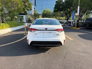 Toyota Levin 2024 купить из Китая, цена 1 699 000 ₽ — Suifenhe Auto