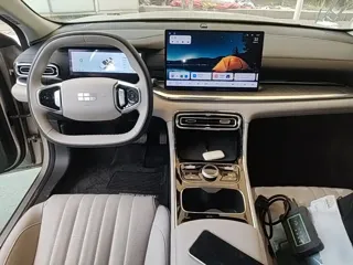 Galaxy Xingyao 6 2025 купить из Китая, цена 2 885 000 ₽ — Suifenhe Auto