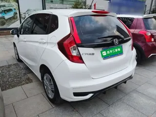 Honda Fit 2019 купить из Китая, цена 1 281 000 ₽ — Suifenhe Auto