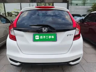 Honda Fit 2019 купить из Китая, цена 1 281 000 ₽ — Suifenhe Auto