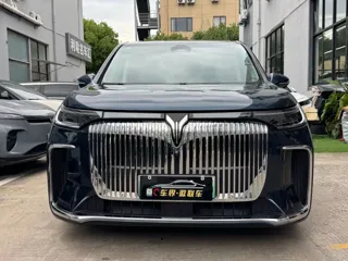 Voyah Dreamer 2025 купить из Китая, цена 6 036 000 ₽ — Suifenhe Auto