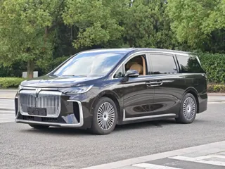 Voyah Dreamer 2024 купить из Китая, цена 6 251 000 ₽ — Suifenhe Auto