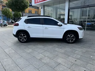 Citroen C3-XR 2023 купить из Китая, цена 1 014 000 ₽ — Suifenhe Auto