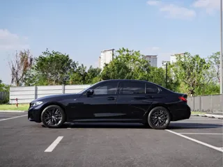 BMW 3-Series 2021 купить из Китая, цена 5 274 000 ₽ — Suifenhe Auto